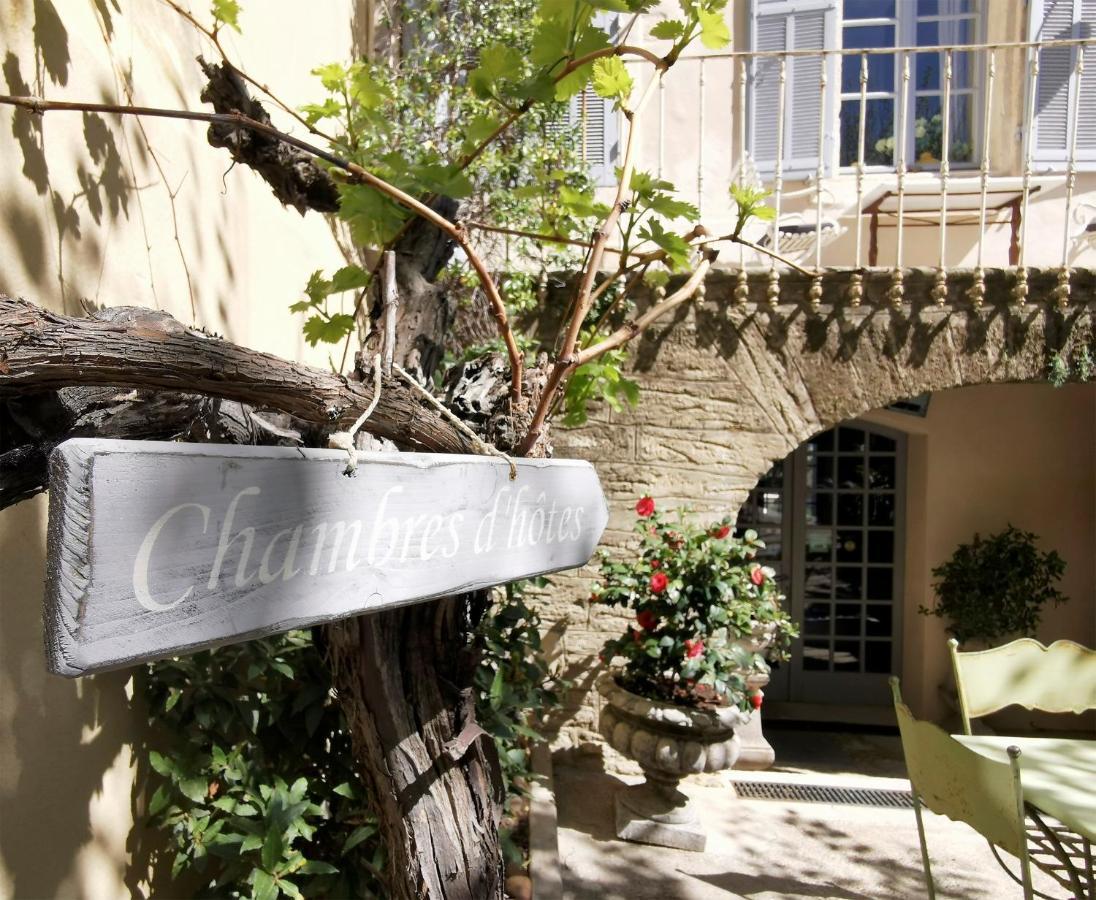 Le Petit Chateau Châteauneuf-de-Gadagne 외부 사진